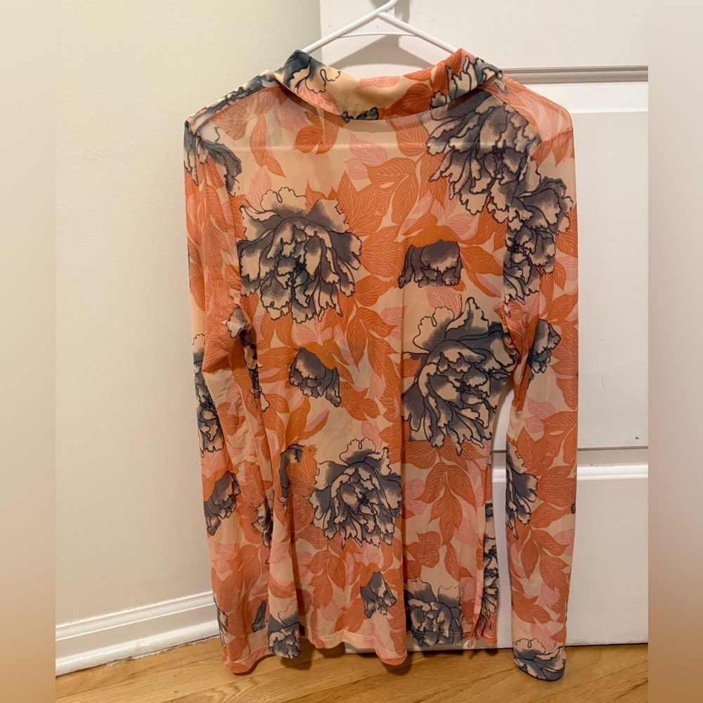 Floral Ruched Long Sleeve Blouse - Picture 2 of 4
